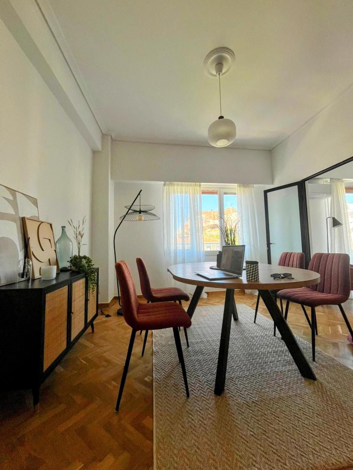 Pari's House In Plaka